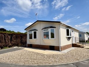 Front Aspect- click for photo gallery